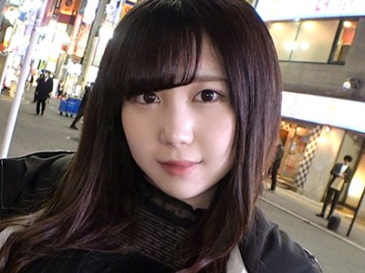 骑兵破解GANA-2418 マジ軟派、初撮。 1577 健康器具のレビューをYo●Tubeに上げたい！新宿でナンパしたガールズバー店員に電マを当ててみると…？爆乳揺れまく