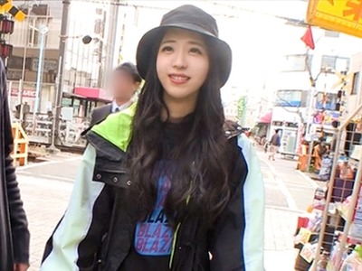 骑兵破解GANA-2244 マジ軟派、初撮。 1450 商店街でナンパした筋肉フェチのお洒落ガール♪警戒心むき出しだった彼女が男の筋肉を見た途端テンションブチ上げ