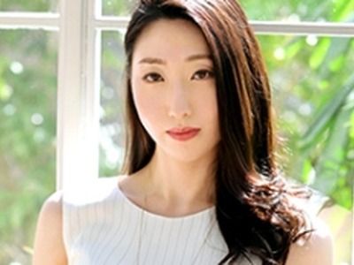 骑兵破解LUXU-1265 ラグジュTV 1246 舞台女優がAVの世界に転身！年を重ねるにつれ高まる性欲に身体が疼く日々。普段では体験できないプロとのセックスに秘部は