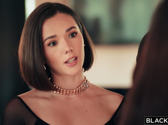 BLACKED2025-05-09在时尚第二部分