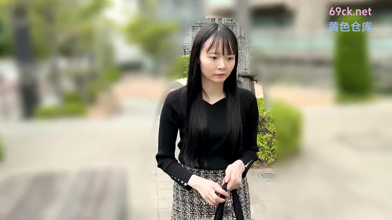 FC2PPV-4868579首秀瘦长身材的排骨美人雪白肌肤久违的身体被大棒深入到深处高潮不断痉挛怀孕了不能射里面无视之在茂密湿润的阴部内射精