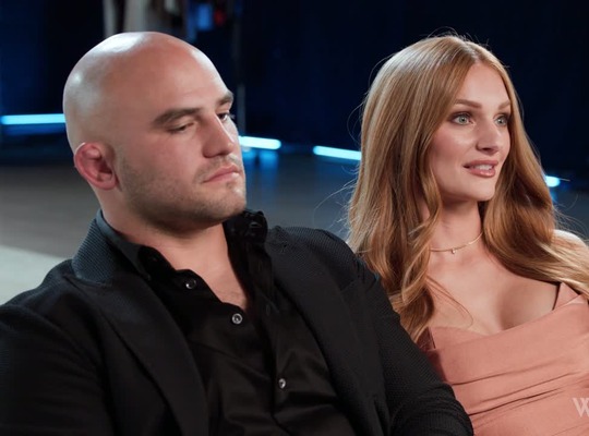 WIFEY2025-03-23杰西和马特漂亮的红头发女孩被黑人大屌内射