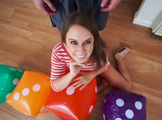 MOFOS2016-08-10大学生在镜头前猛干