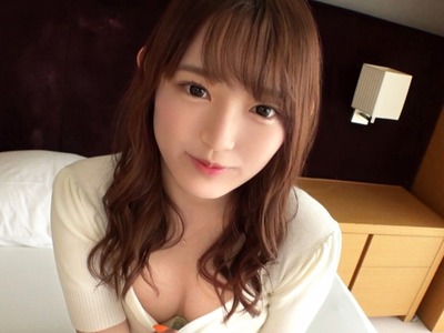 骑兵破解SIRO-4230 【初撮り】【優等生の裏バイト】【可愛らしさ反則級】乃○坂にいそうなルックスの素人女子大生。彼女の見つめる瞳は反則級の可愛らしさ