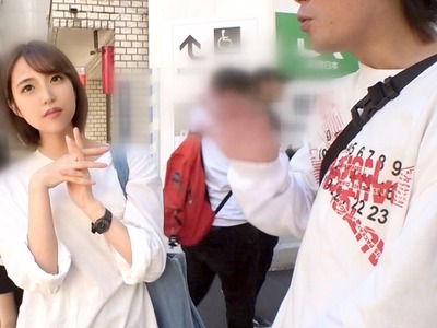 骑兵破解GANA-2201 マジ軟派、初撮。 1422 人通りの少ない板橋で見つけたのは…ショートパンツにショートヘアのアクティブ系JD！「学校の単位がヤバい！！」