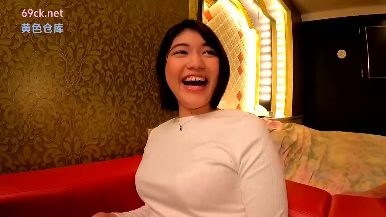 骑兵破解HNHU-0004 【街角连れ込みナンパ＃4】カフェバイト帰りのパイスラF乳美女ナンパ成功！见た目によらず即発情でスケベ！めちゃくちゃマ◯コの缔りが