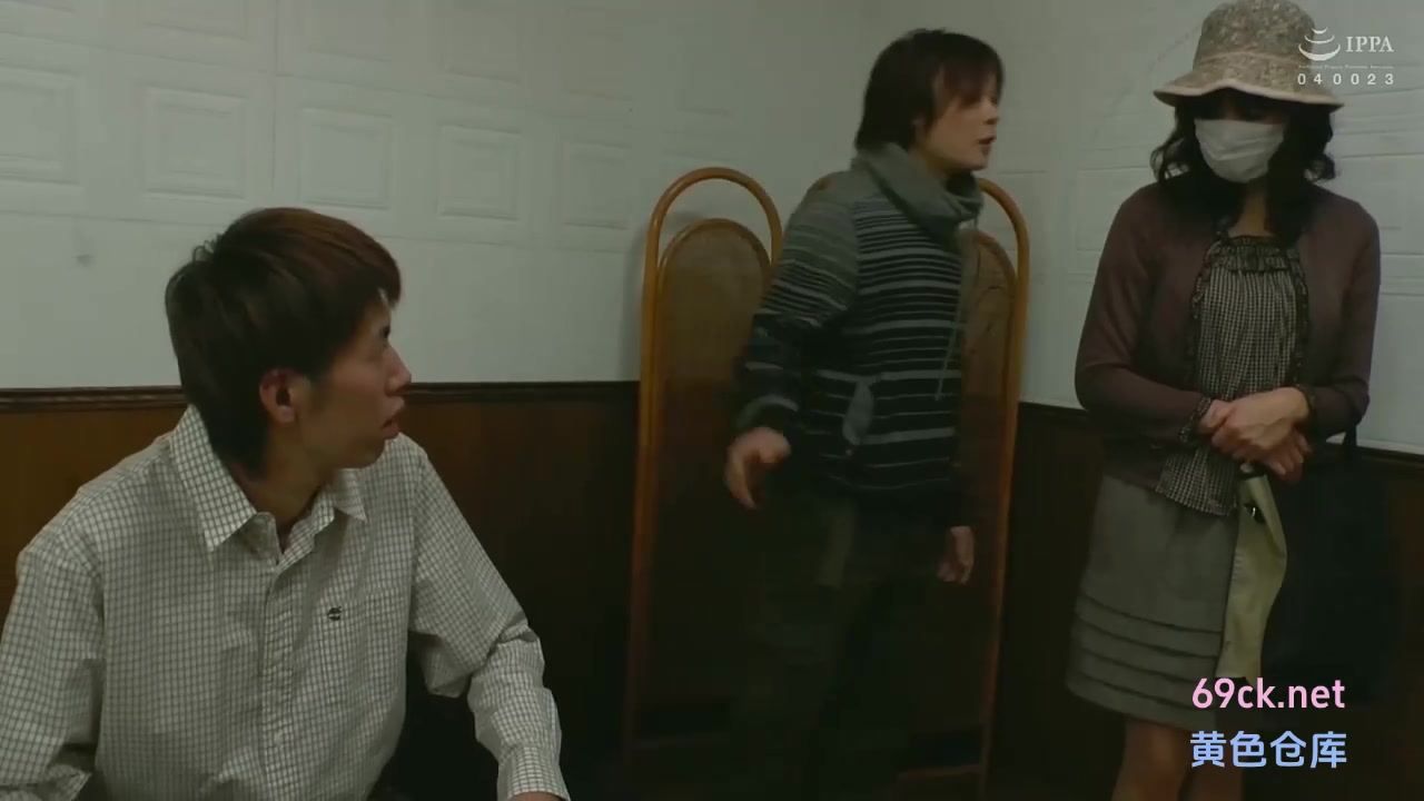 骑兵破解HUSR-252 厳选熟女近亲相姦ドラマ12编13人もしもデリヘルを呼んで母がやってきたらAVを见て母が出演していたら