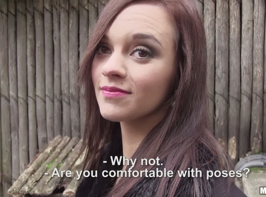 MOFOS2015-06-28穿粉内裤的法国模特