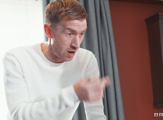 BRAZZERS2026-01-18紧张的按摩师