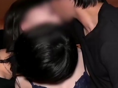 骑兵破解myfans-kuzu_v0-64 友达に女の子绍介したら人気すぎて朝までオモチャにされて中出し