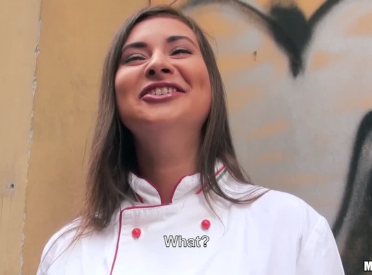 MOFOS2014-12-14俄罗斯美女很容易上床