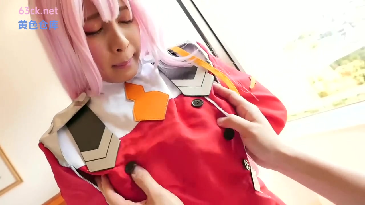 SCOH-068 【中出し】厳選美少女にコスプレさせてオレの