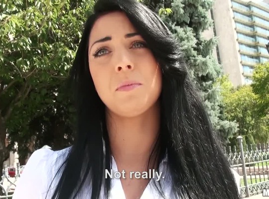 MOFOS2014-10-01匈牙利业余爱好者出售她的美穴