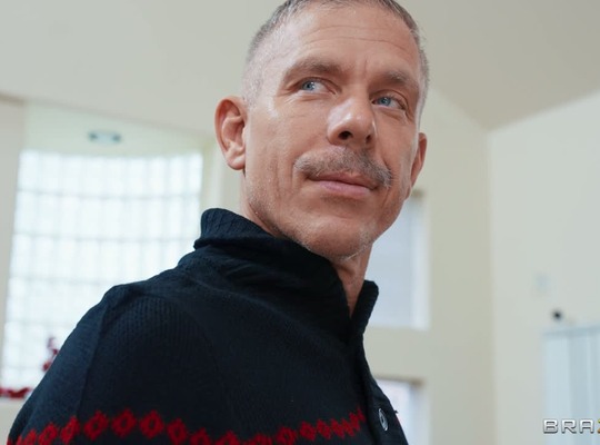 BRAZZERS2025-12-19迪尔喂他射了精就这样结束了