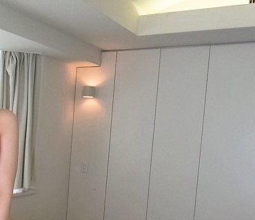 SIRO-3832 応募素人、初AV撮影 82 ほぼ処女！経験人数一人の初心な女の子がAV出演！！経験値少なめとは思えない敏感体质でおま○こはとろとろの大洪