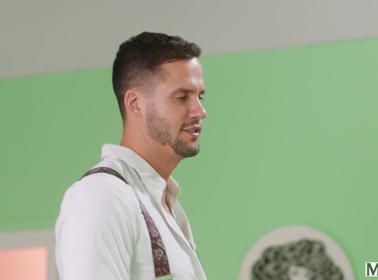 MILFY2024-12-26红发熟女变得密不透风