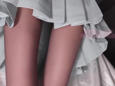 黑丝短裙少女没穿内裤还没开操小穴就湿得不行-是小桃呢