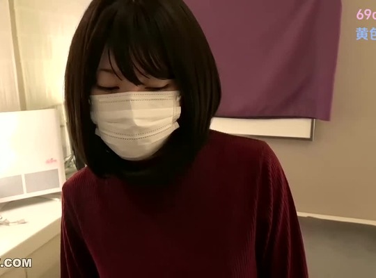 FC2PPV-4270961熟女娇妻情人节献身被狠狠