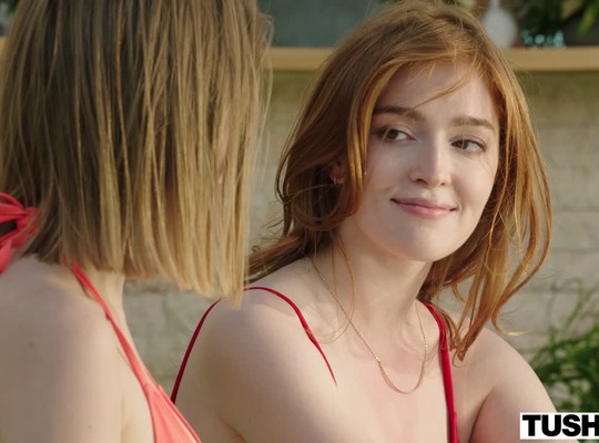 TUSHY2024-01-08可爱的莉莉在单身派对逃离时进行了肛交