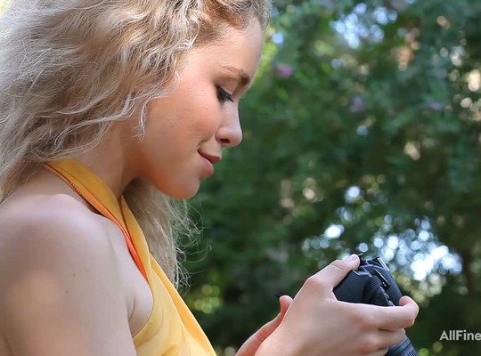 WOWGIRLS2011-12-18才华横溢的摄影师