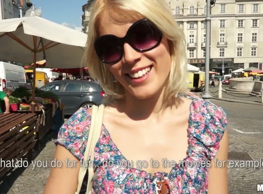 MOFOS2012-07-16在市场上