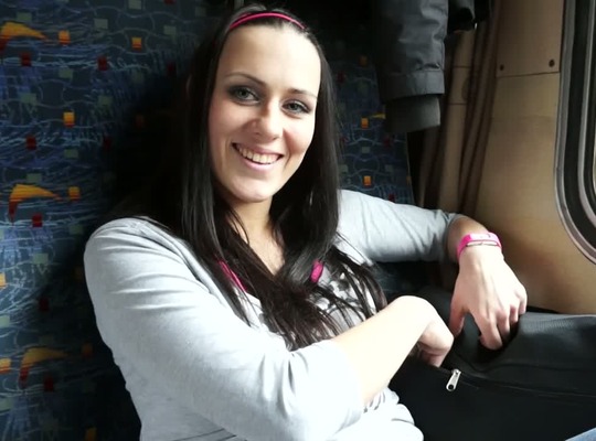 MOFOS2012-04-17乘火车旅行