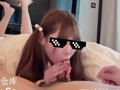 被健身系小哥哥按着头深喉到满脸通红-三岁小宝宝