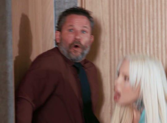 BRAZZERS2025-06-11大奶生意