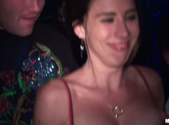 MOFOS2011-09-27性感内衣派对