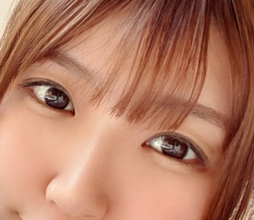 SIMM-510 自撮りオナニー動画を送り付ける超欲求不満J○は我慢できないっ！お店の個室でこっそり乳首イジメ！？デートは前戯の一部です！自宅でイ