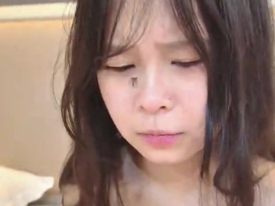 约炮可爱大奶子学妹太猛了给嫩妹肏哭了-鱼哥